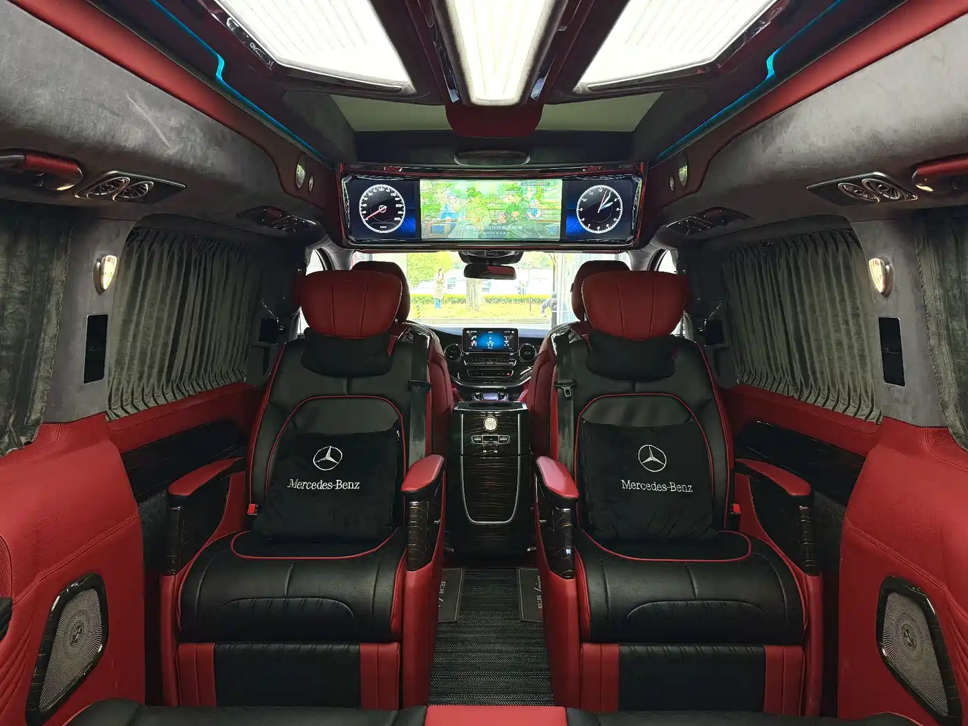 Mercedes-Benz V-Class 2022 V 260 L Long Wheelbase Prestige Edition фото 11