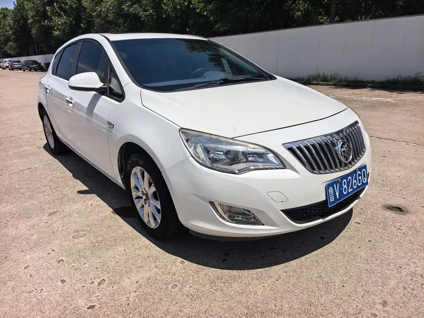 Buick Excelle 2012 2012 XT 1.6L Automatic Fashion Edition