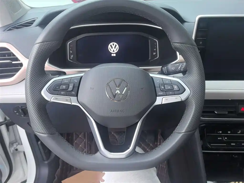 Volkswagen Tharu 2024 300TSI 2WD Full Moon Edition фото 3