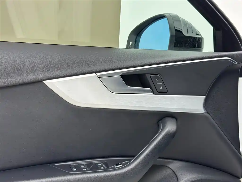 Audi A4L 2019 45 TFSI quattro Personality Sport (China VI) фото 14