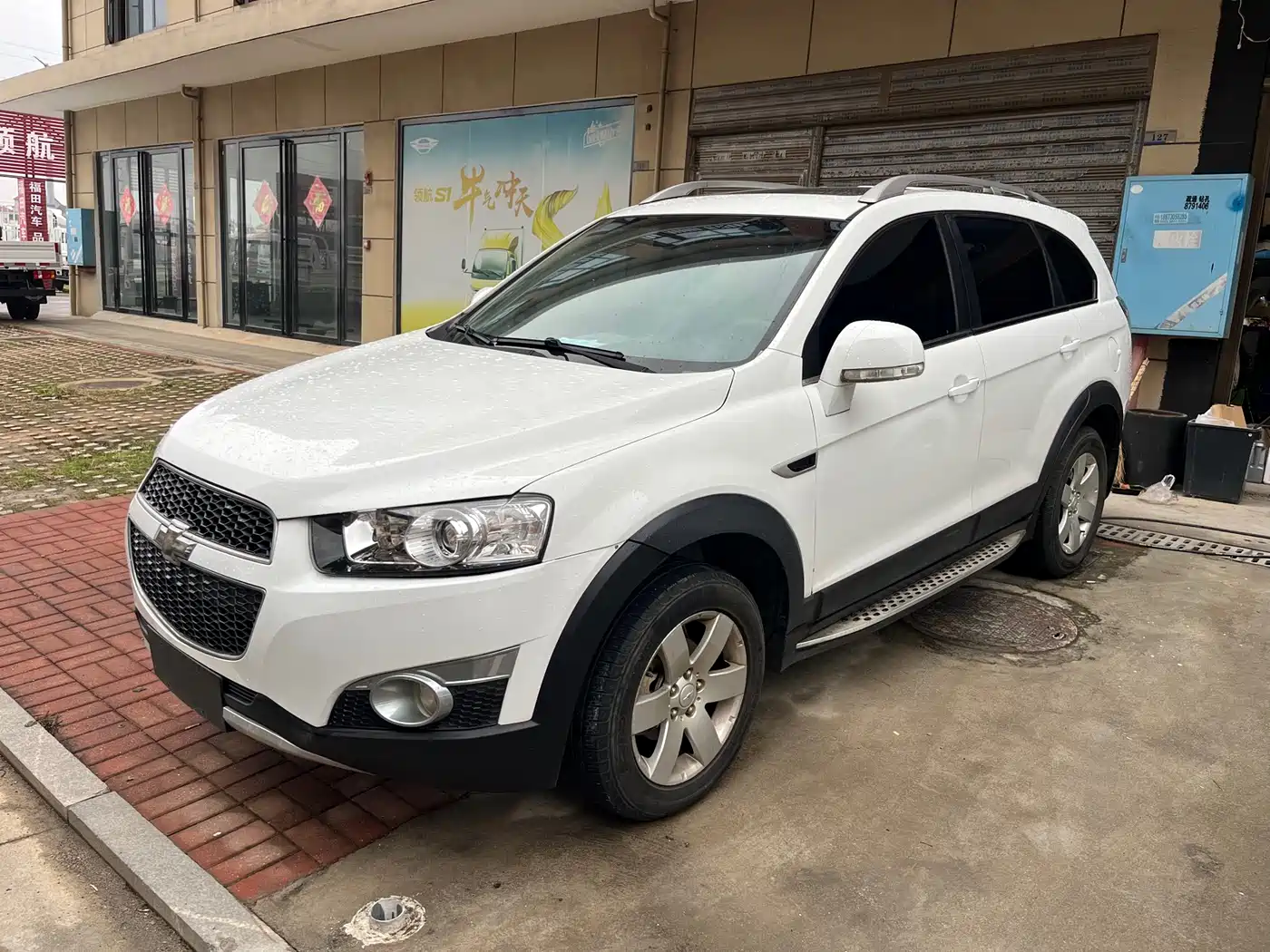 Chevrolet Captiva 2014 2.4L 2WD Urban 7-seater фото 13