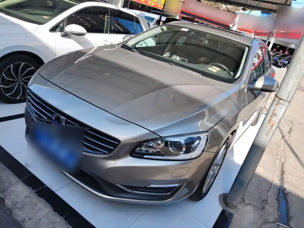 Volvo V60 2015 2015 T5 Momentum