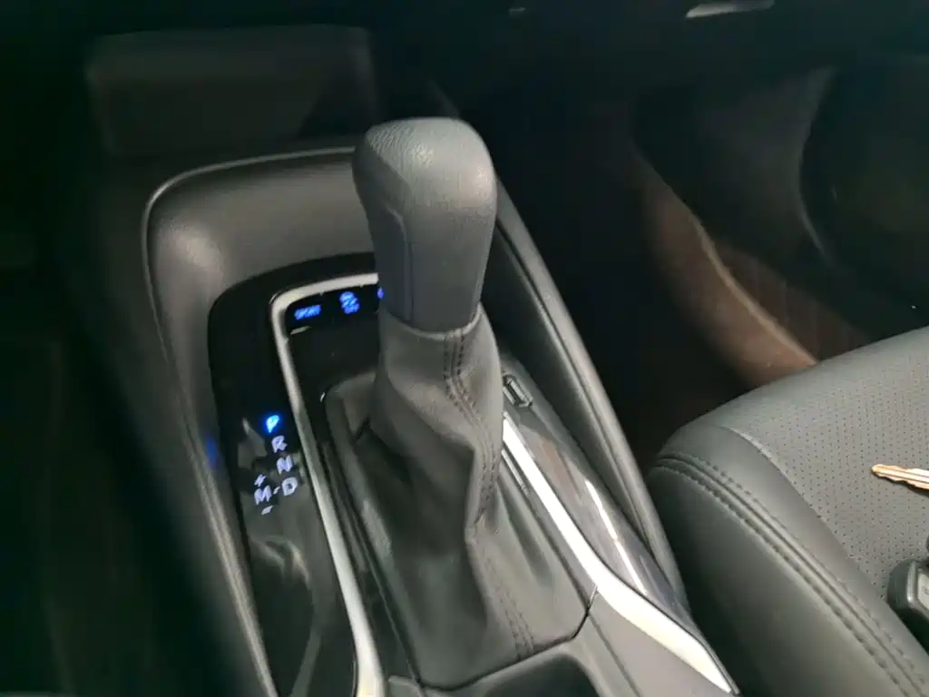 Toyota Levin 2021 185T CVT Luxury Edition фото 14