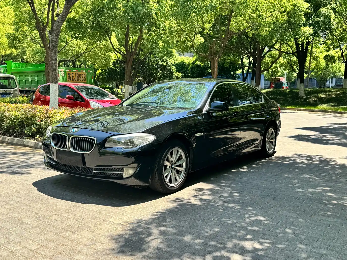 BMW 5 Series 2011 523Li Luxury