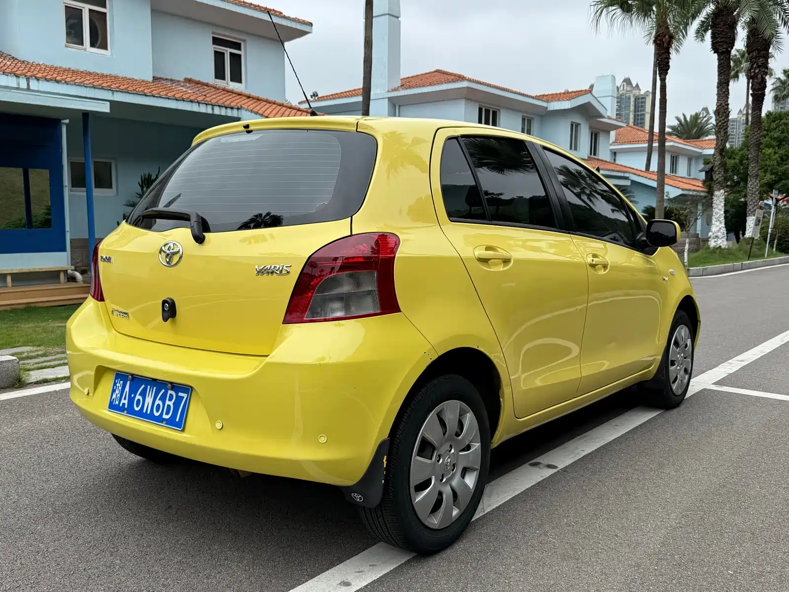 Photo 10 - Toyota Yaris