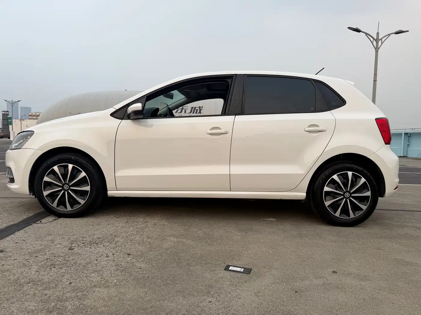 Volkswagen Polo 2016 1.6L Automatic Comfort фото 4