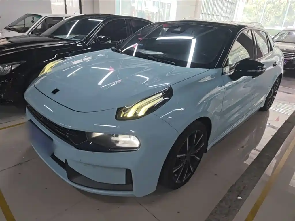Lynk & Co 03 2021 03+ 2.0TD Auto Wind Rider Edition фото 2