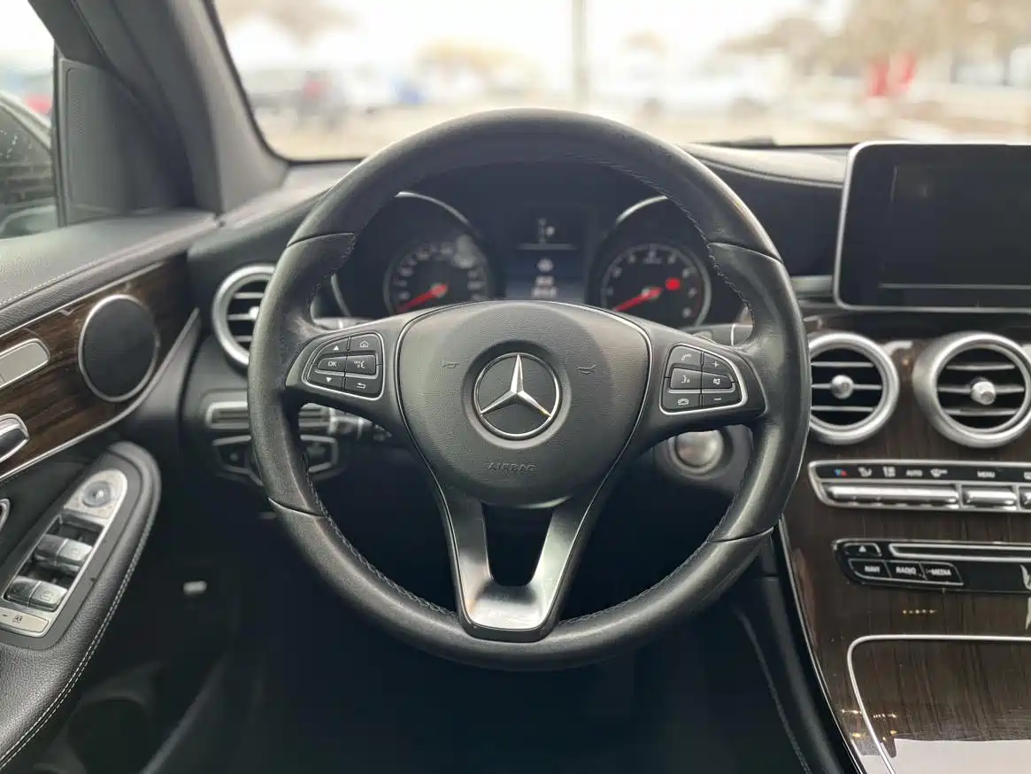 Mercedes-Benz GLC 2019 GLC 260 4MATIC Dynamic фото 20