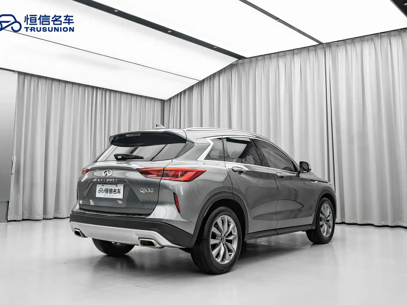 Infiniti QX50 2020 2.0T 4WD Elite Edition фото 4