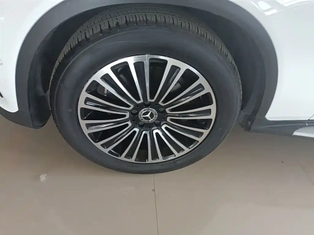 Mercedes-Benz GLC 2019 Model GLC 200 L 4MATIC фото 23