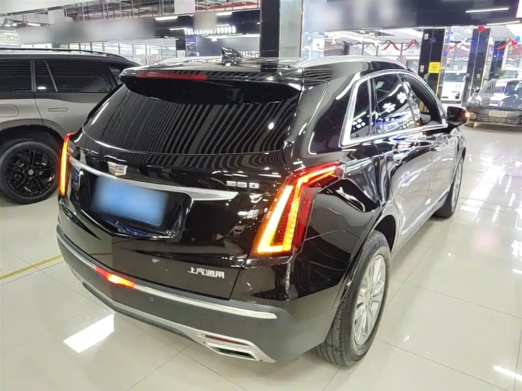 Cadillac XT5 2022 2.0T 2WD Luxury фото 7