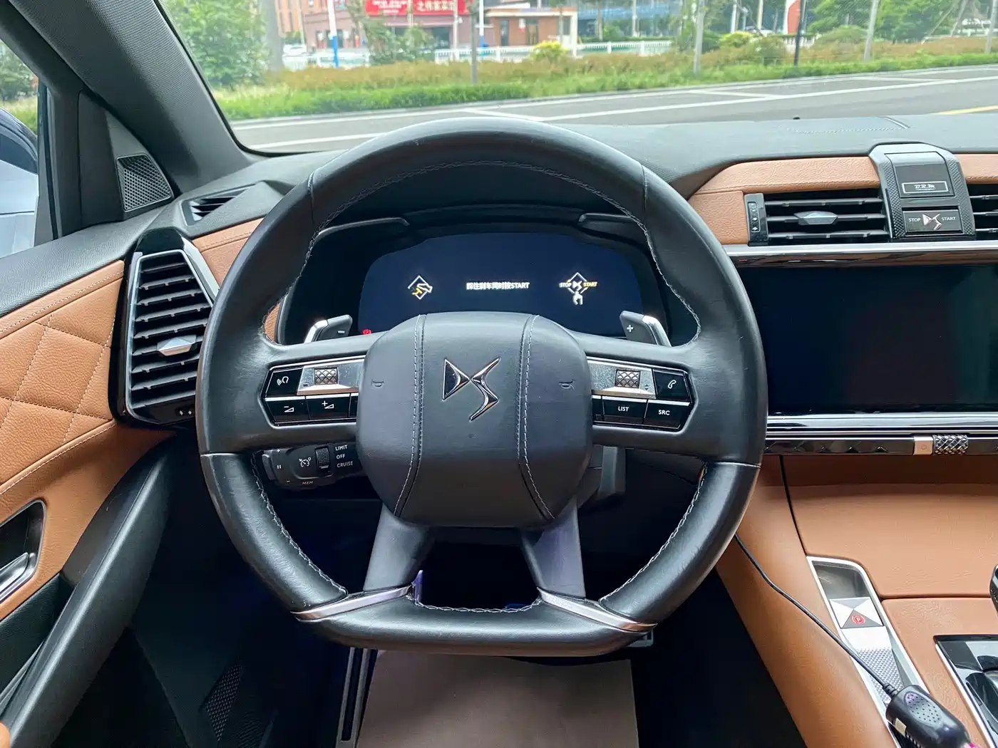 DS 7 2018 45THP Sport Pioneer Edition фото 12