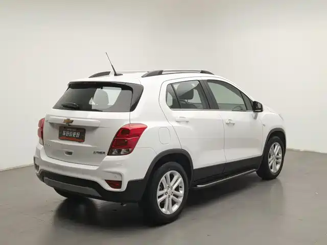 Chevrolet Trax 2018 330T Automatic 2WD Luxury — фото 2