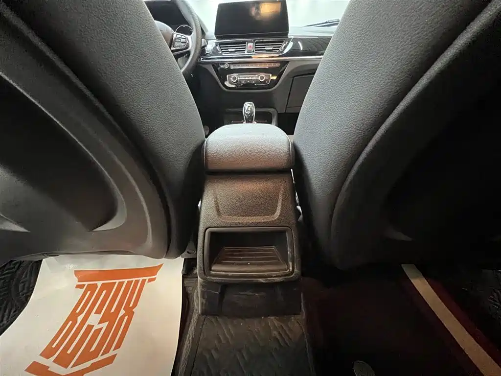 BMW 1 Series 2021 120i M Sport фото 19