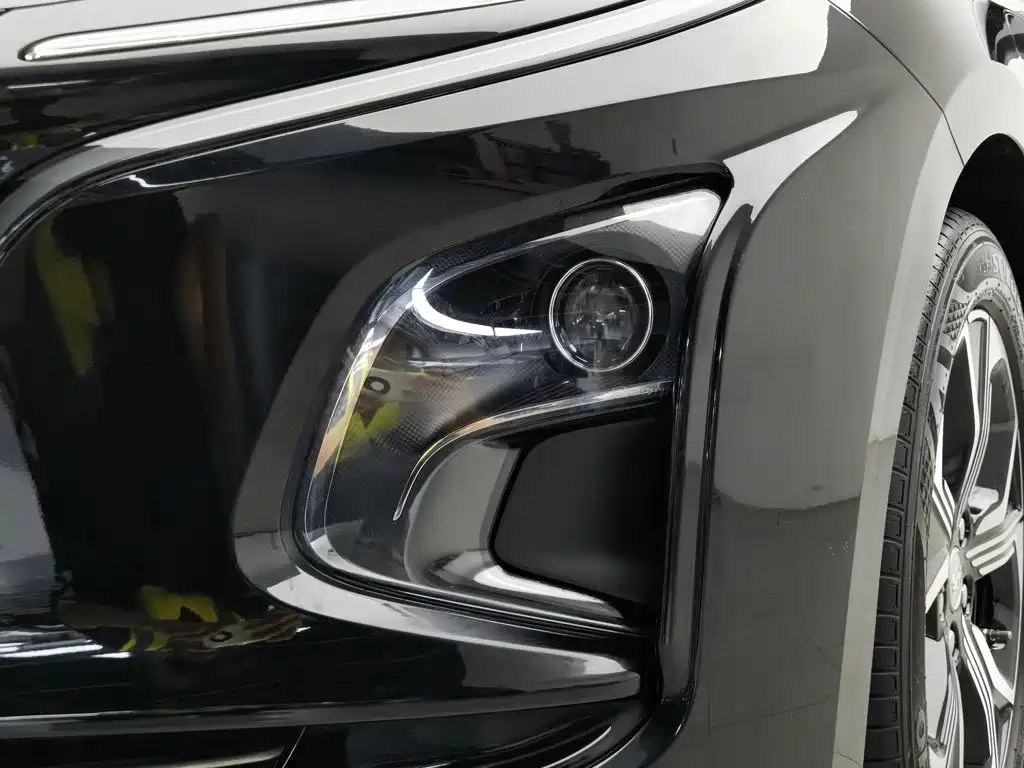Hongqi E-QM5 2024 2023 Facelift Basic Travel Edition
