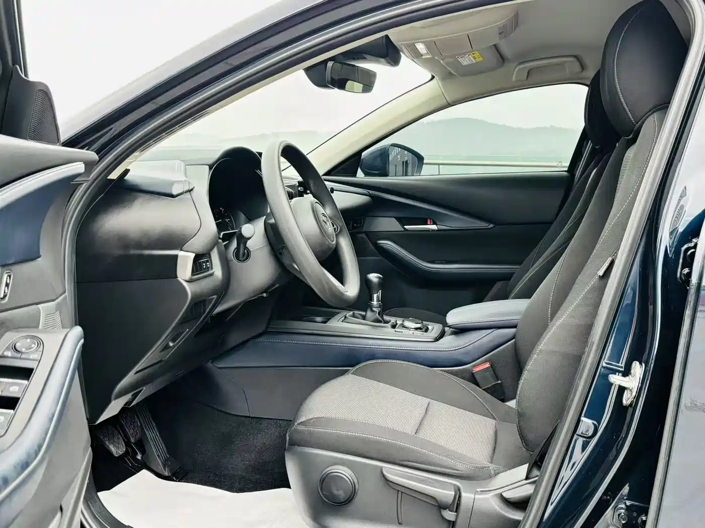 Фото 8 - Mazda CX-30