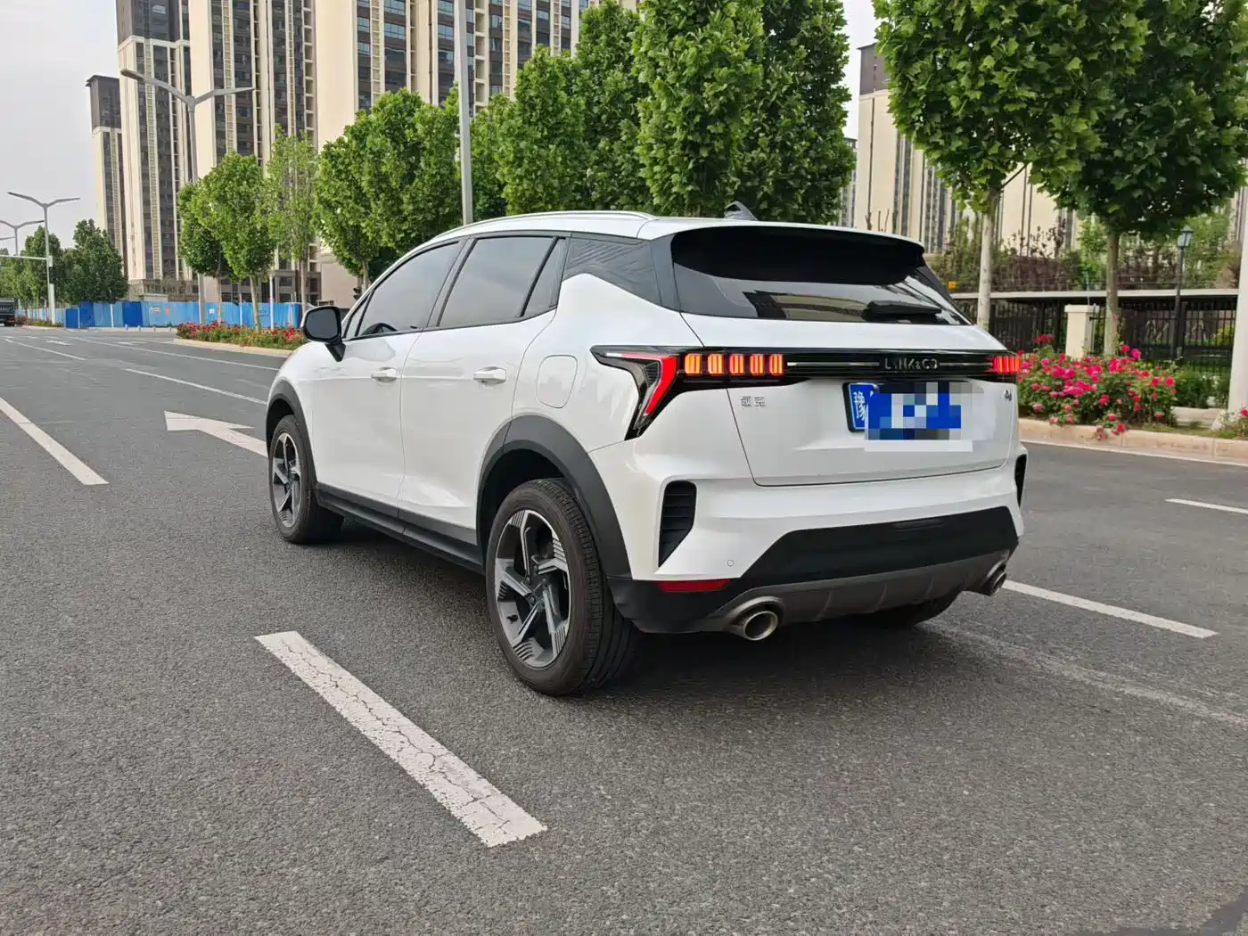 Lynk & Co 06 2023 Remix 1.5T Power Pro фото 9