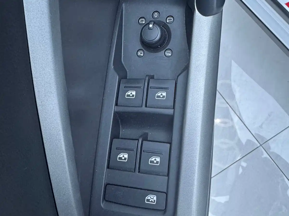 Audi Q3 2022 35 TFSI Fashion Dynamic фото 7