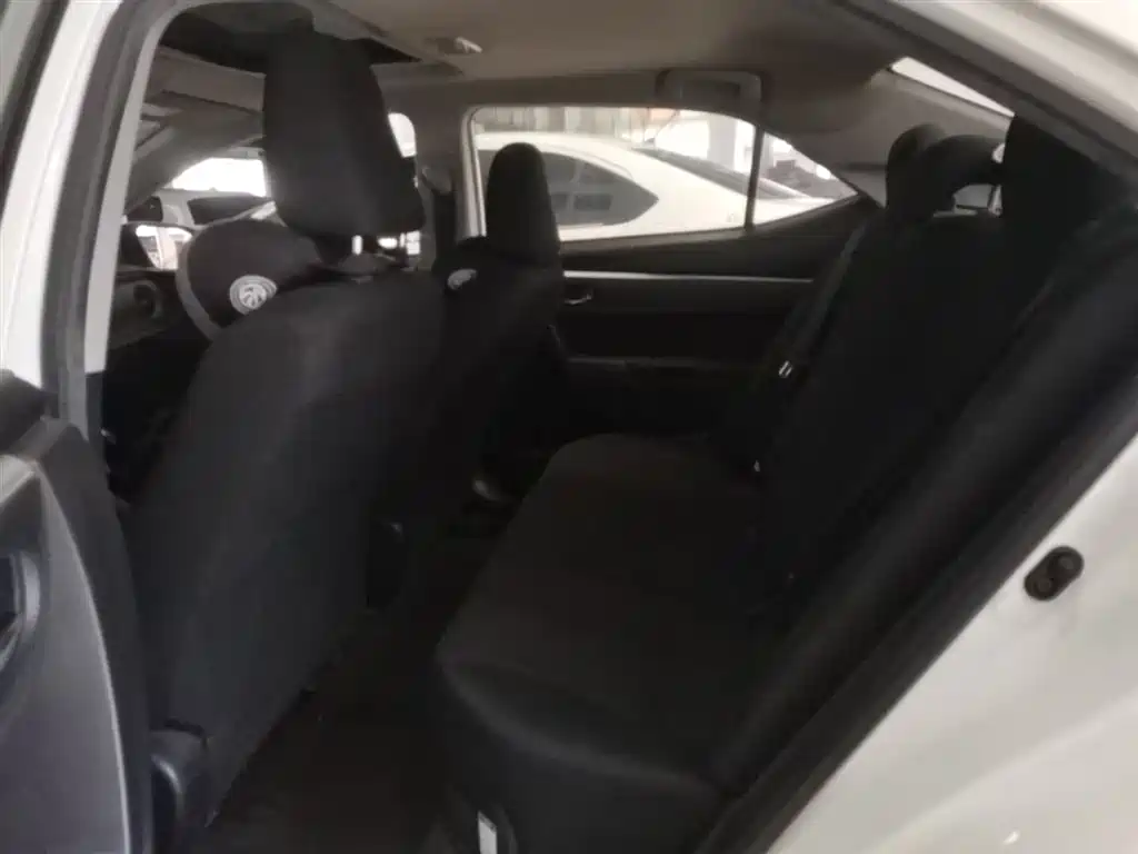 Toyota Levin 2017 Facelift Hybrid 1.8H GS E-CVT Elite Sunroof Edition China V фото 17