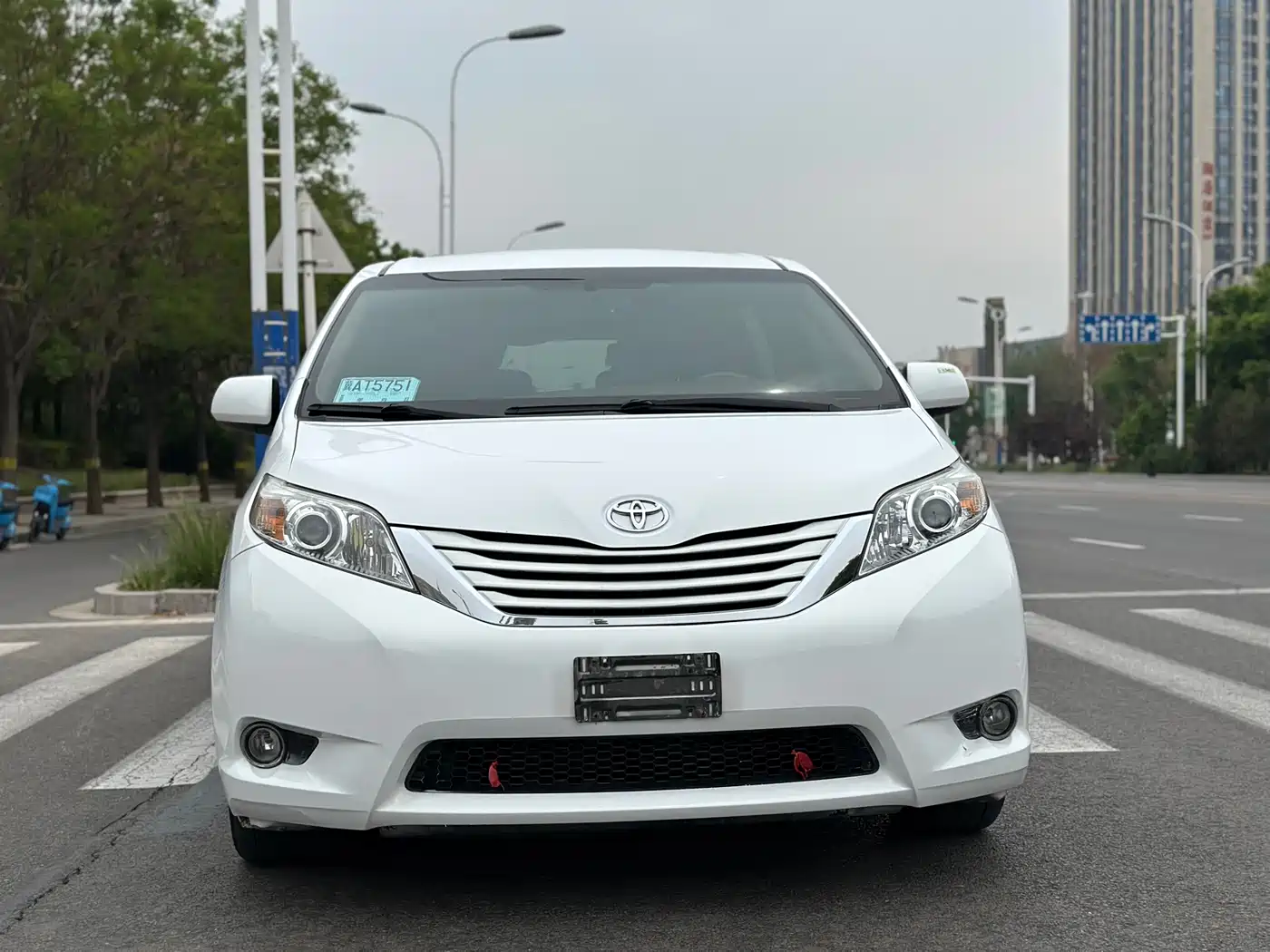 Toyota Sienna 2015 3.5L 4WD L фото 11