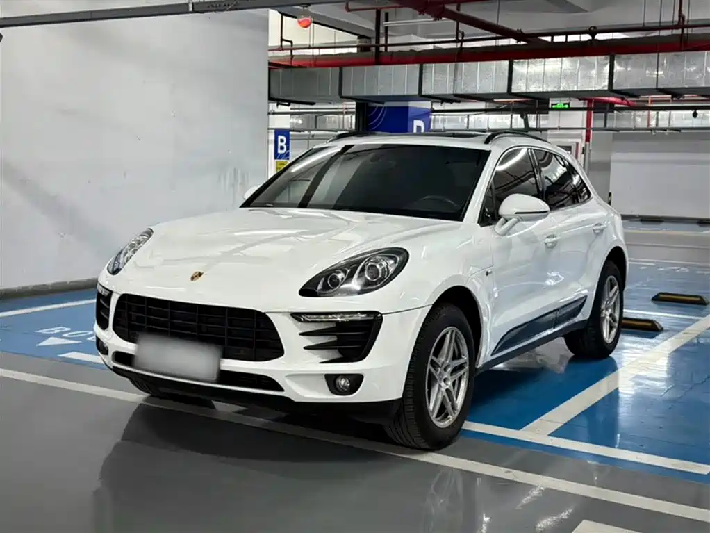 Porsche Macan 2016 Macan 2.0T фото 25