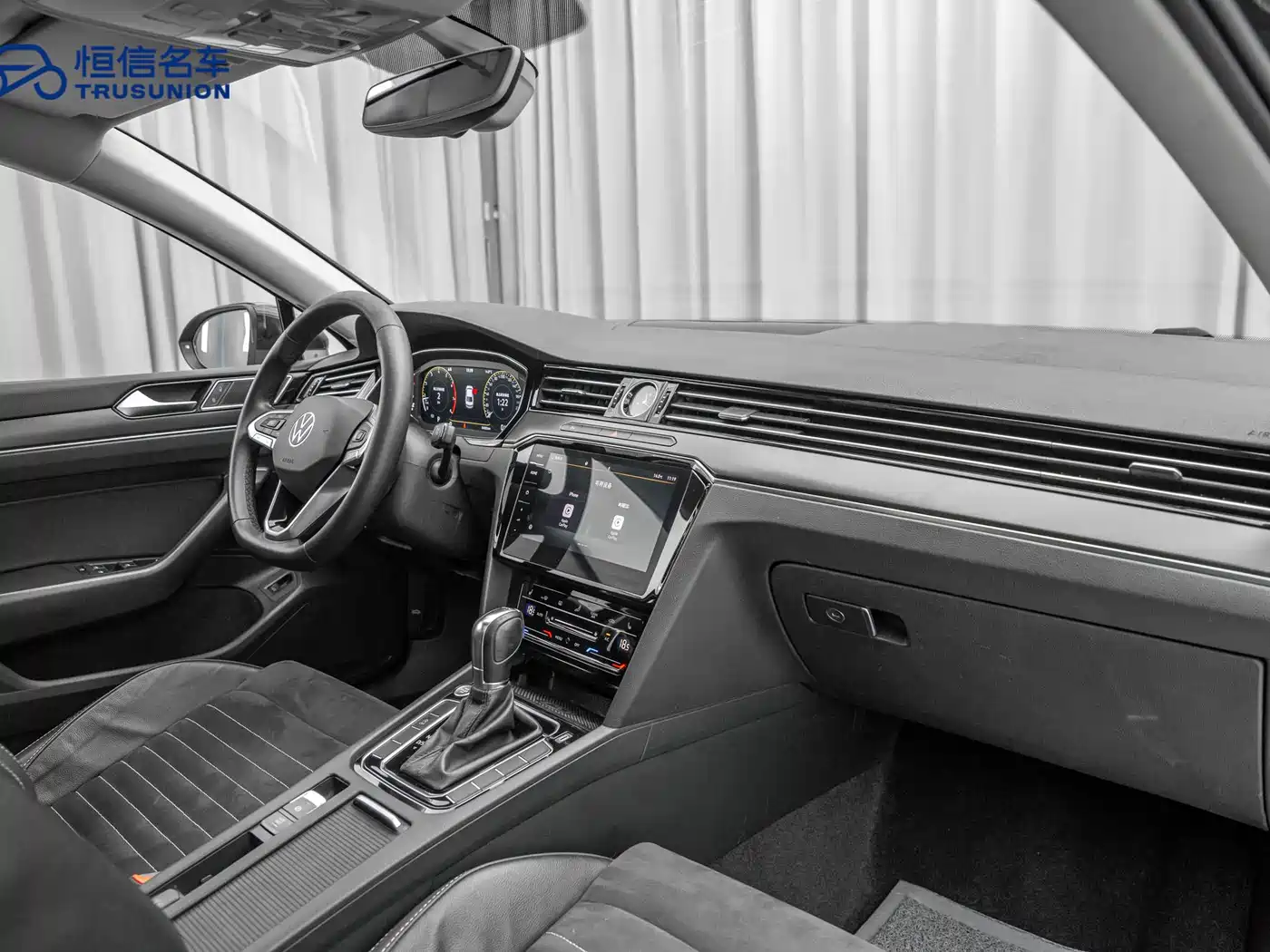 Volkswagen Magotan 2020 330TSI DSG Luxury фото 13