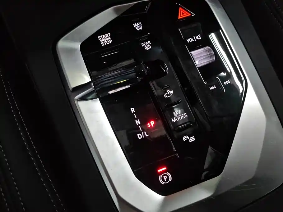 BMW 2 Series 2025 225L M Sport Moonlight Package фото 16
