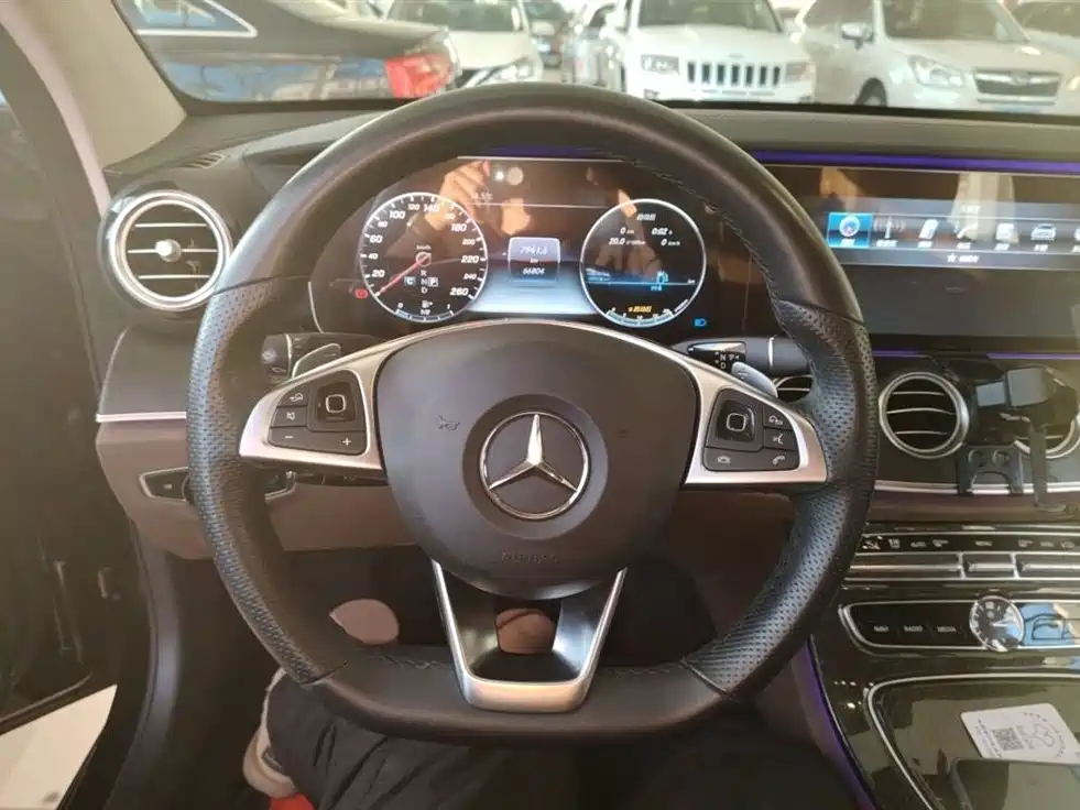 Mercedes-Benz E-Class 2017 E 200 L 4MATIC фото 16