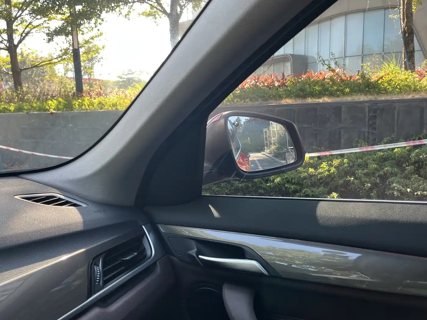 BMW X1 2019 sDrive18Li Premium Model фото 16