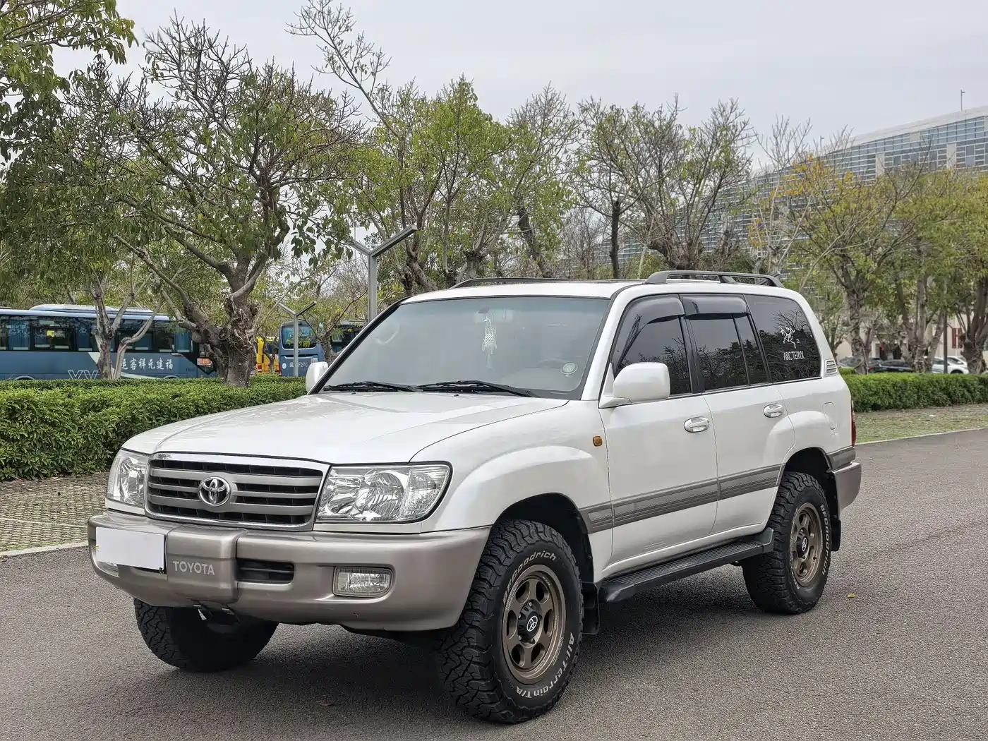 Toyota Land Cruiser (Import)