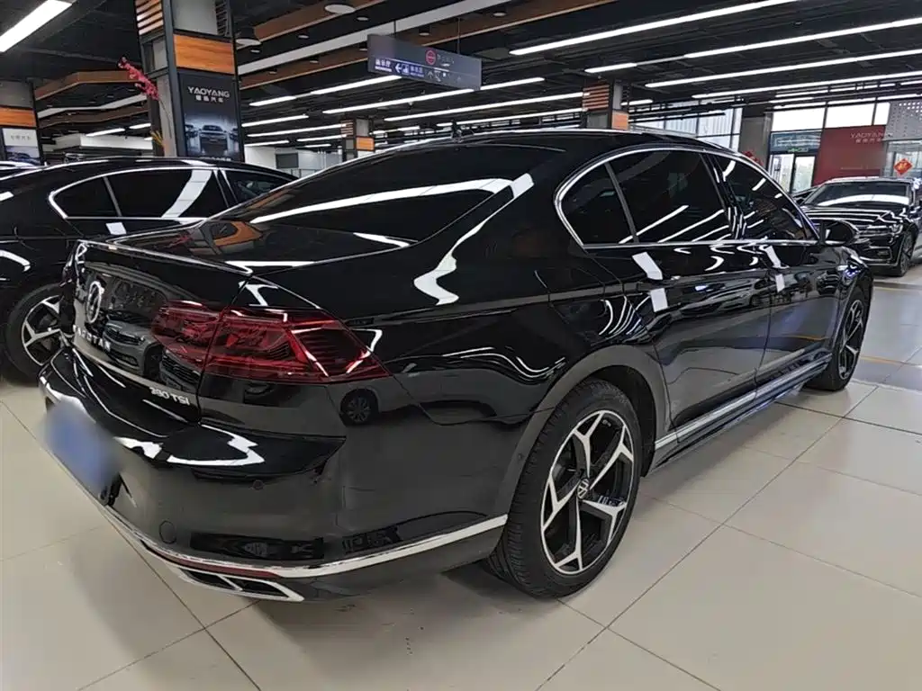 Volkswagen Magotan 2023 Model 2 Million Commemorative Edition 380TSI DSG Flagship фото 7