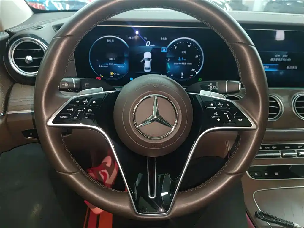 Mercedes-Benz E-Class 2022 Facelift III E 300 L Luxury фото 11