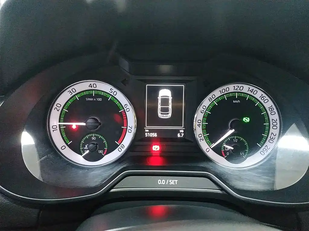 Škoda Octavia 2018 TSI280 DSG Flagship Edition фото 4