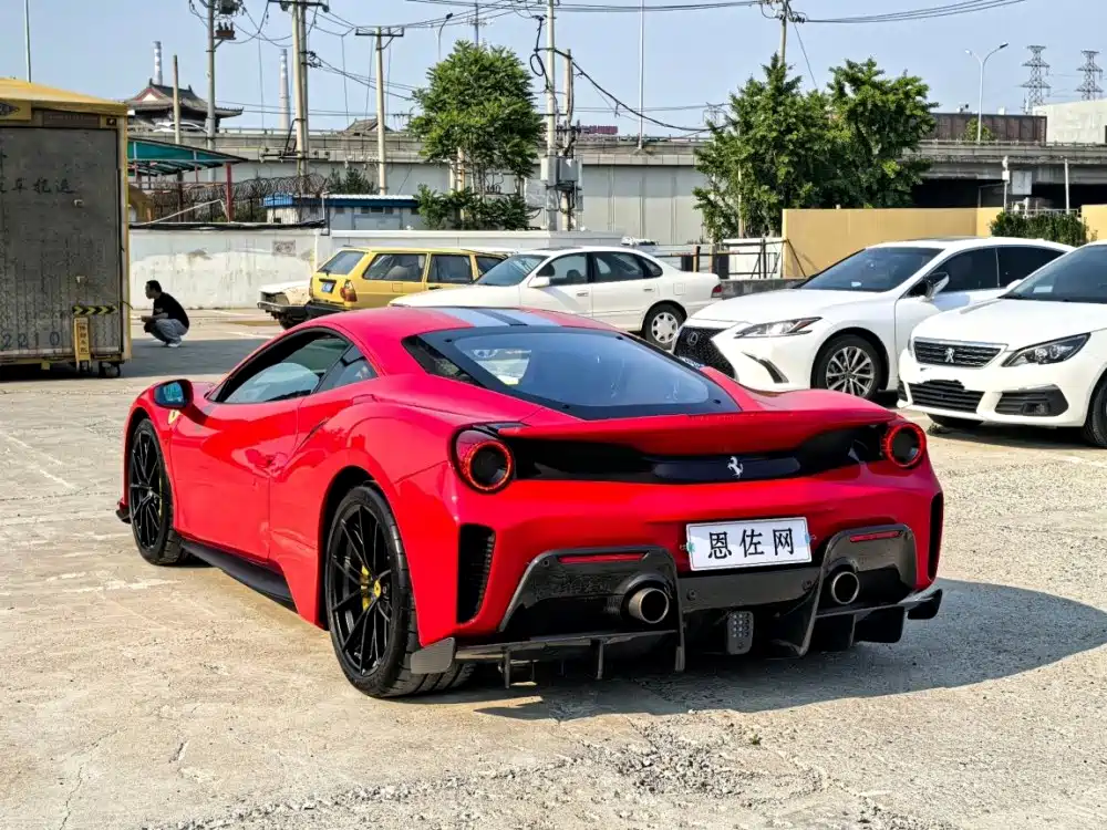 Ferrari 488 2019 2018 488 Pista