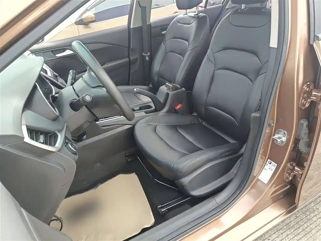Chevrolet Cavalier 2018 320 Auto Enjoy Sunroof Edition фото 14