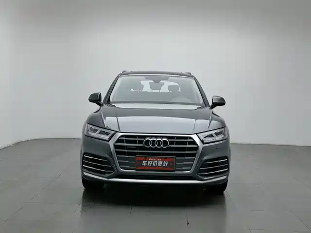 Audi Q5L 2020 Facelift 40 TFSI Honor Fashion — фото 3