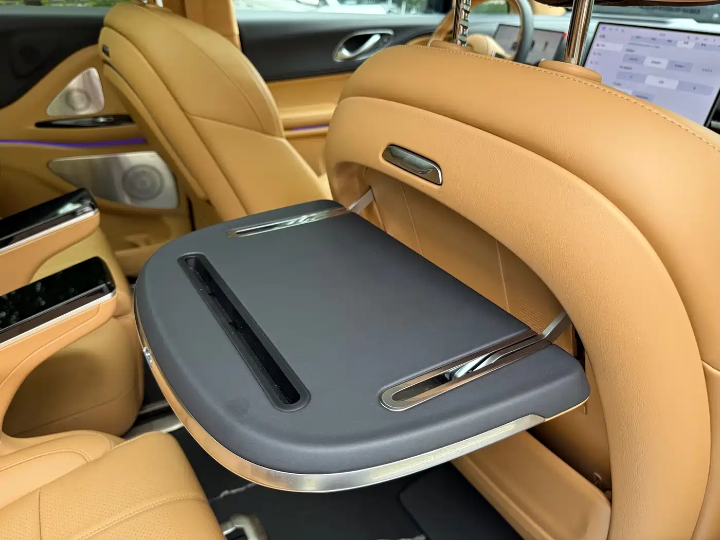 Voyah Auto Voyah Dreamer 2025 Model PHEV 4WD Premium QianKun Edition фото 20
