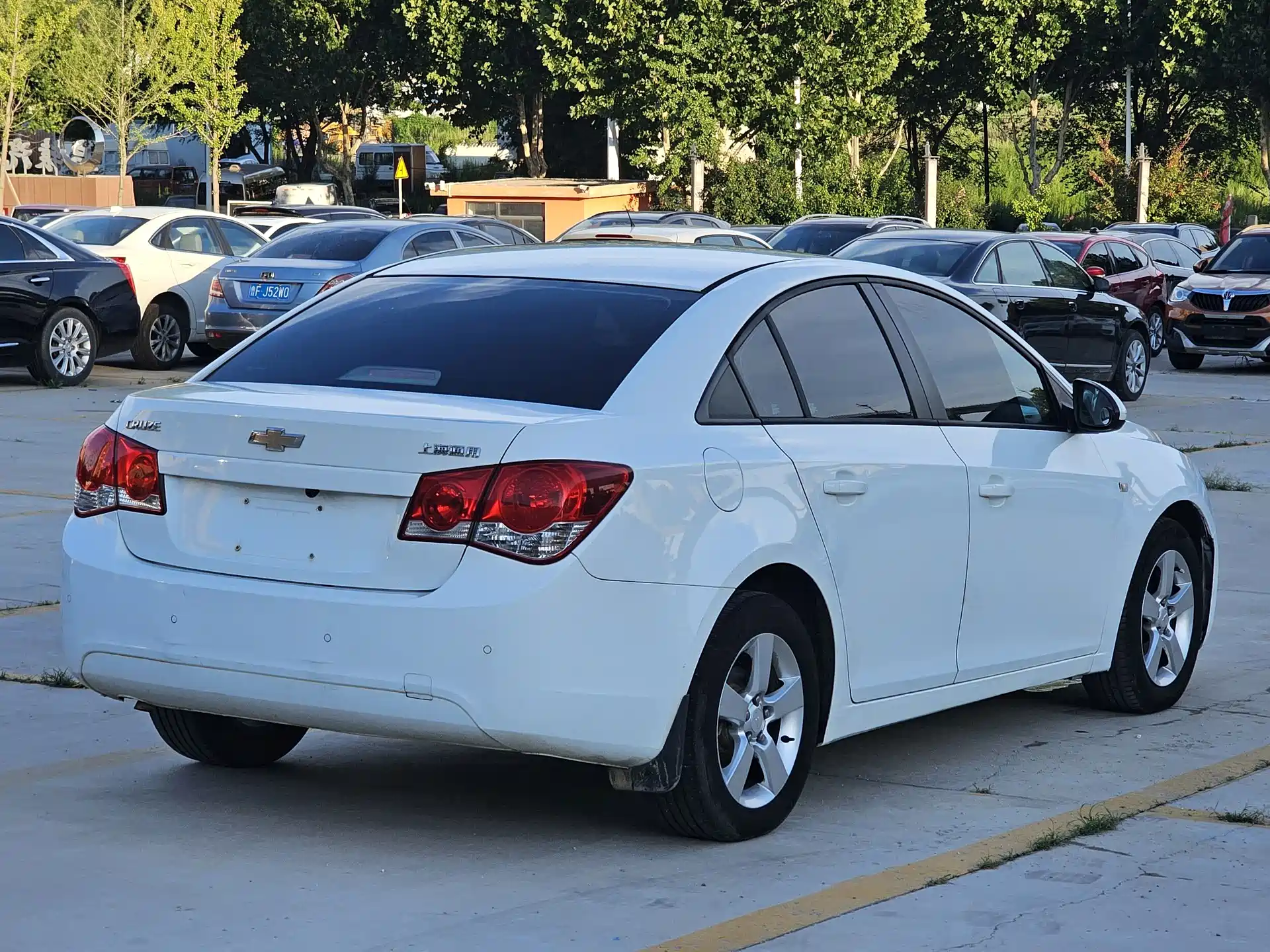 صورة 6 - Chevrolet Cruze