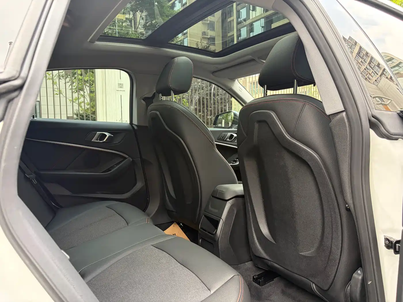 BMW 2 Series (Import) 2023 225i 4-Door Coupe M Sport Package фото 18