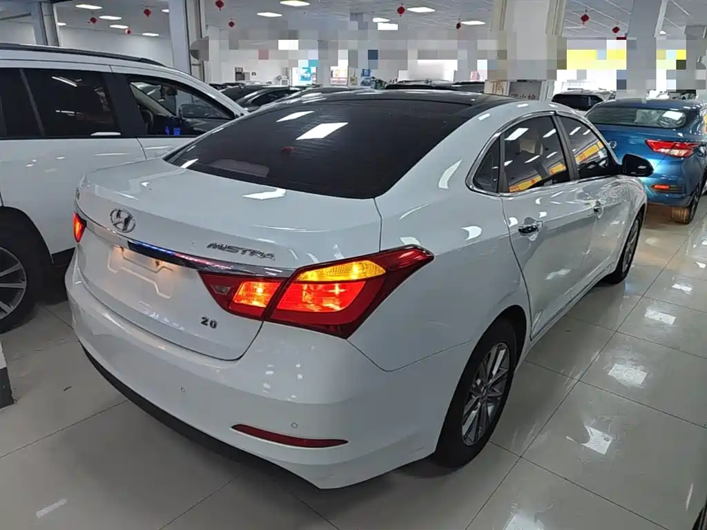 Hyundai Mistra 2014 1.8L Auto Smart GLS фото 7