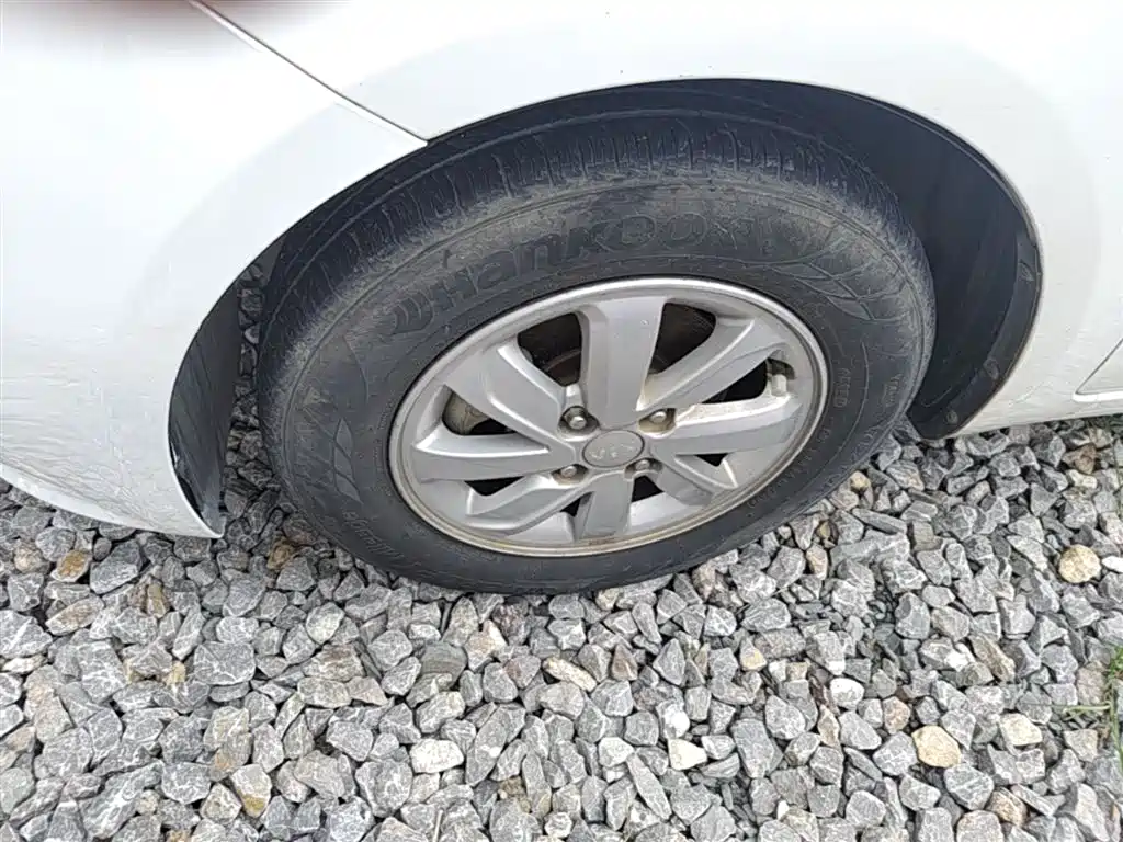 Kia K2 2015 Sedan 1.4L MT GLS фото 23