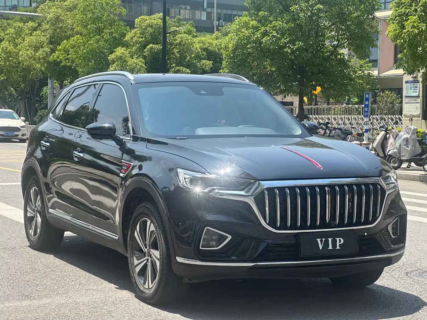 Hongqi HS5 2019 2.0T Smart Connect Enjoy Edition фото 3