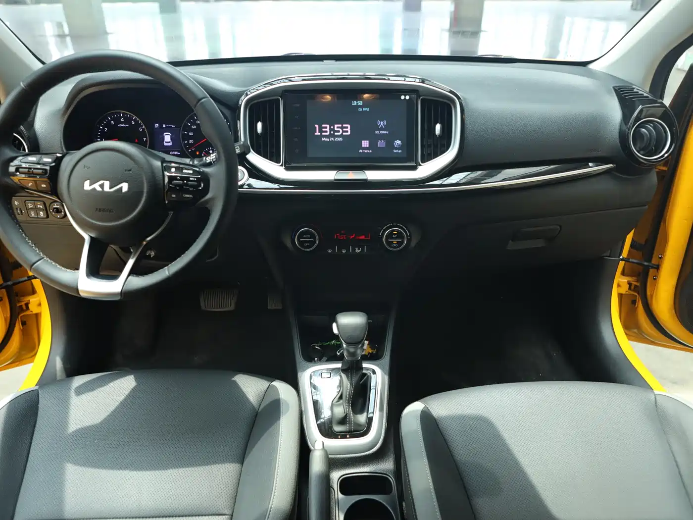 Kia KX1 2021 1.4L CVT Sunroof Version фото 16
