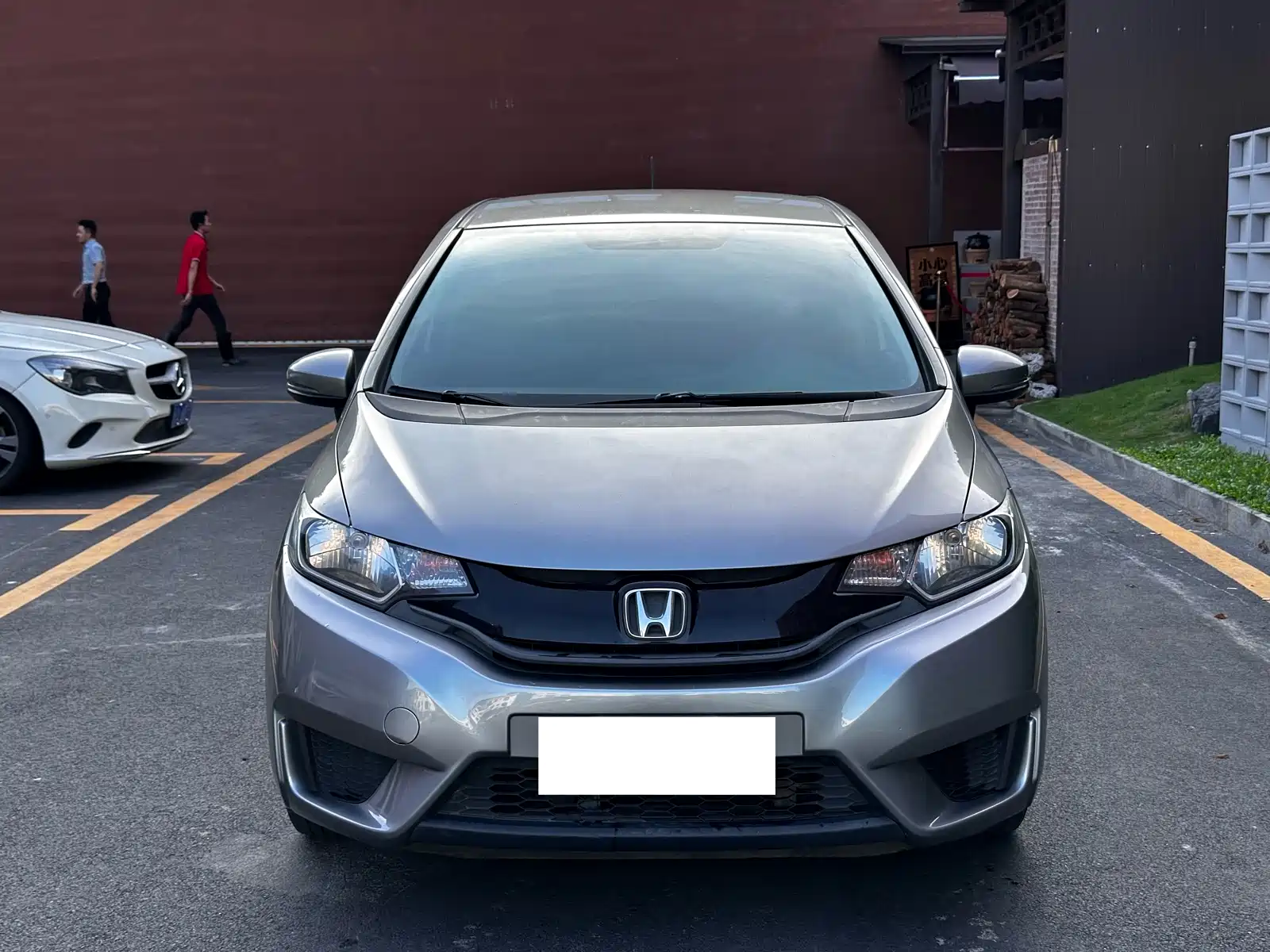 Фото 1 - Honda Fit