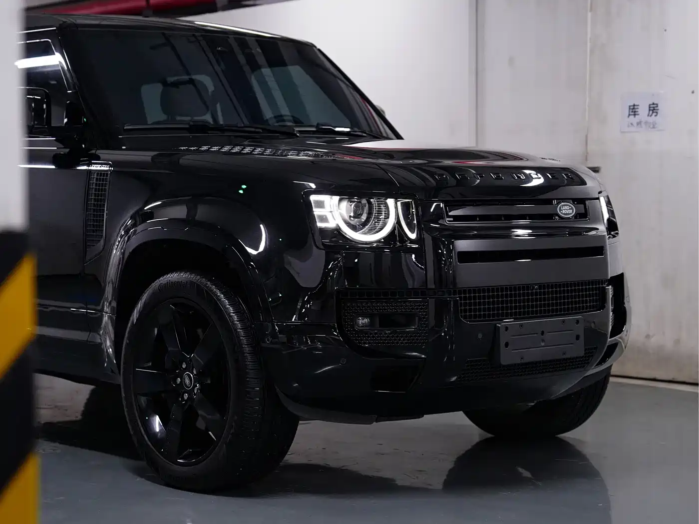 Фото 7 - Land Rover Defender