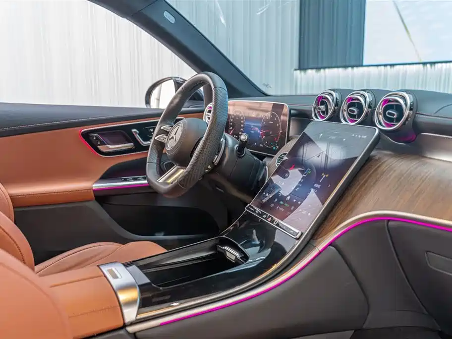 Mercedes-Benz GLC 2023 GLC 300 L 4MATIC Sport 5-Seater фото 26