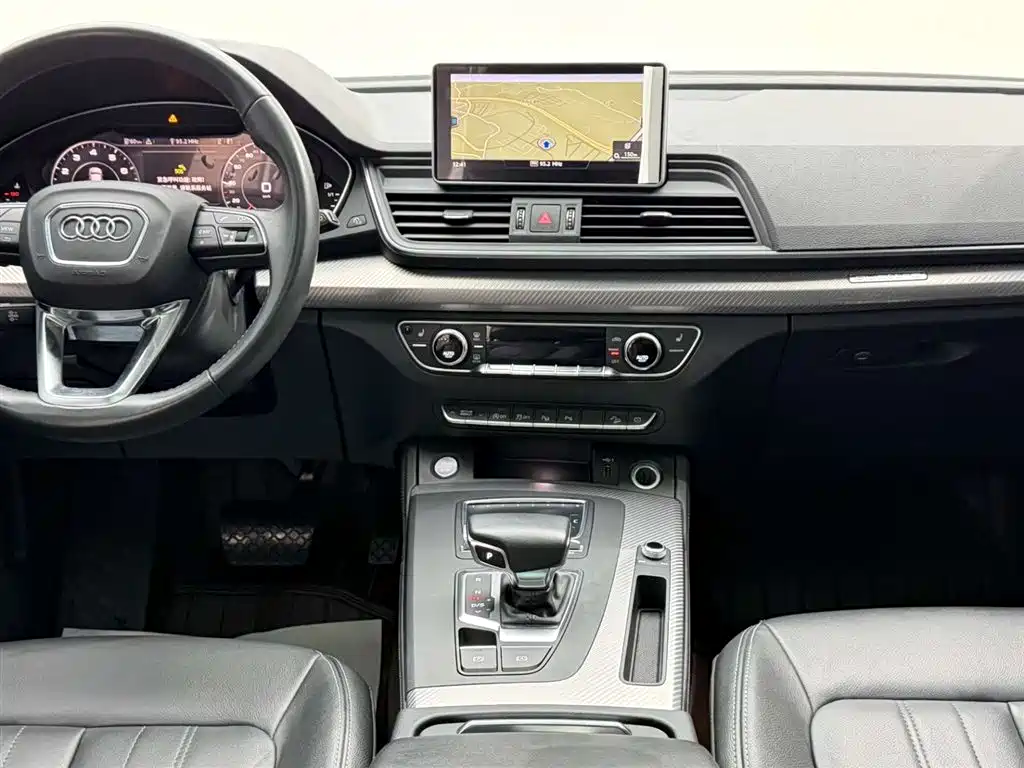 Audi Q5L 2020 45 TFSI Exclusive Fashion фото 25