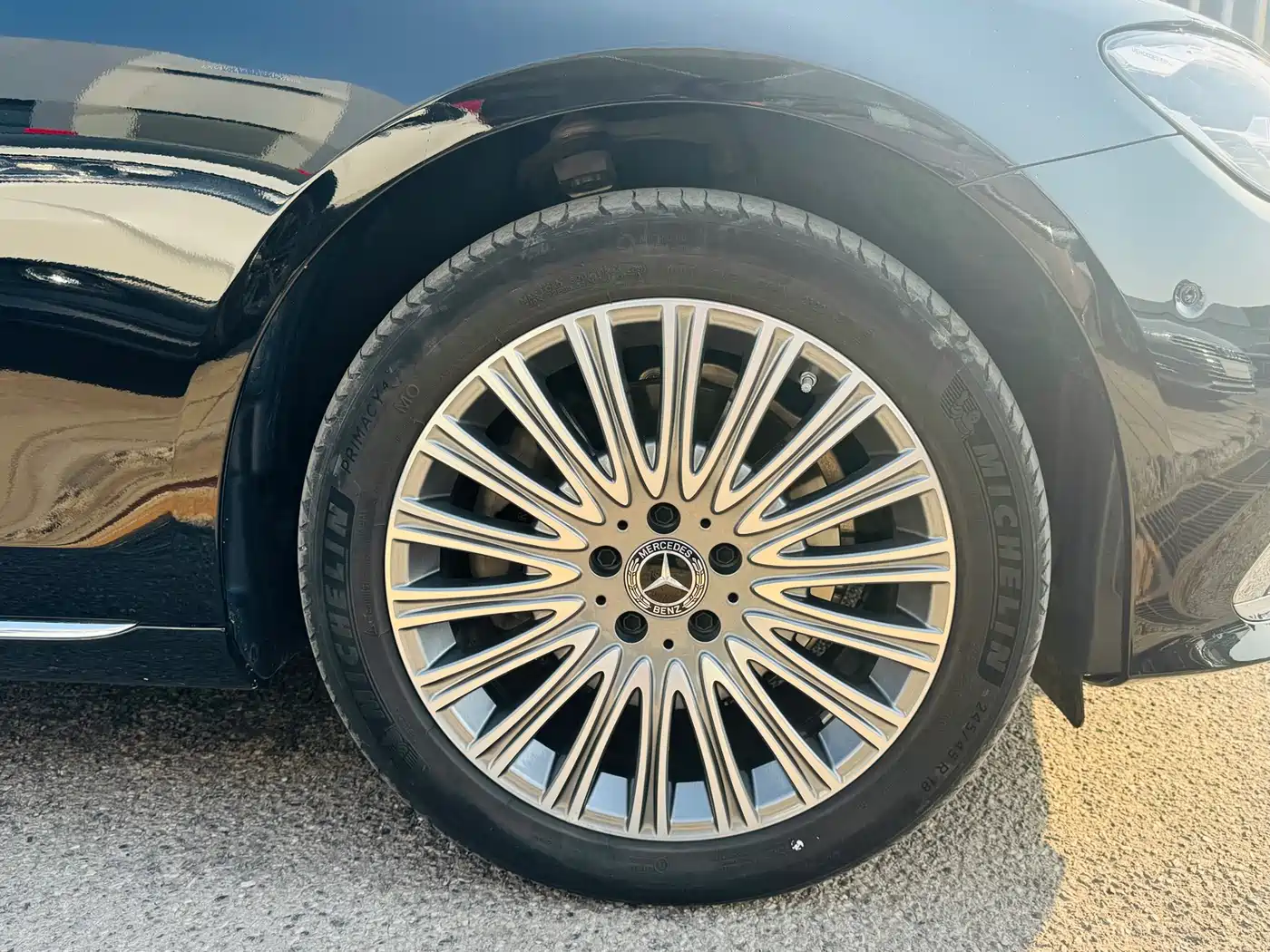 MERCEDES-BENZ E CLASS