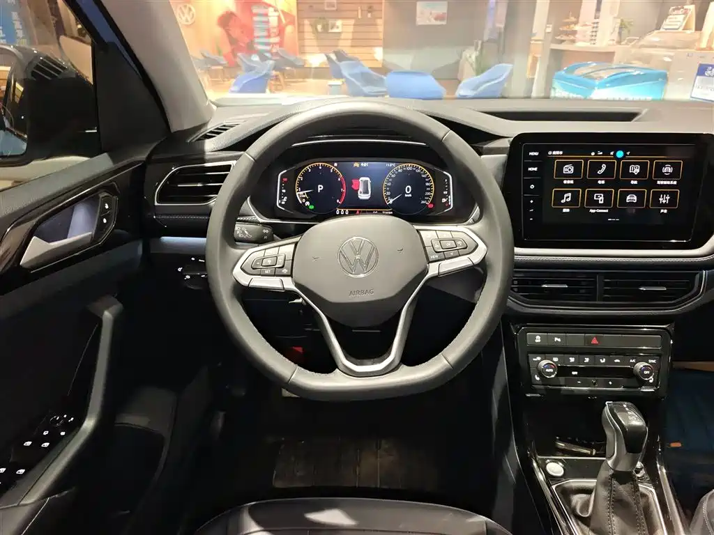 Volkswagen Tharu 2025 New Edge 300TSI Enjoyment Edition фото 3