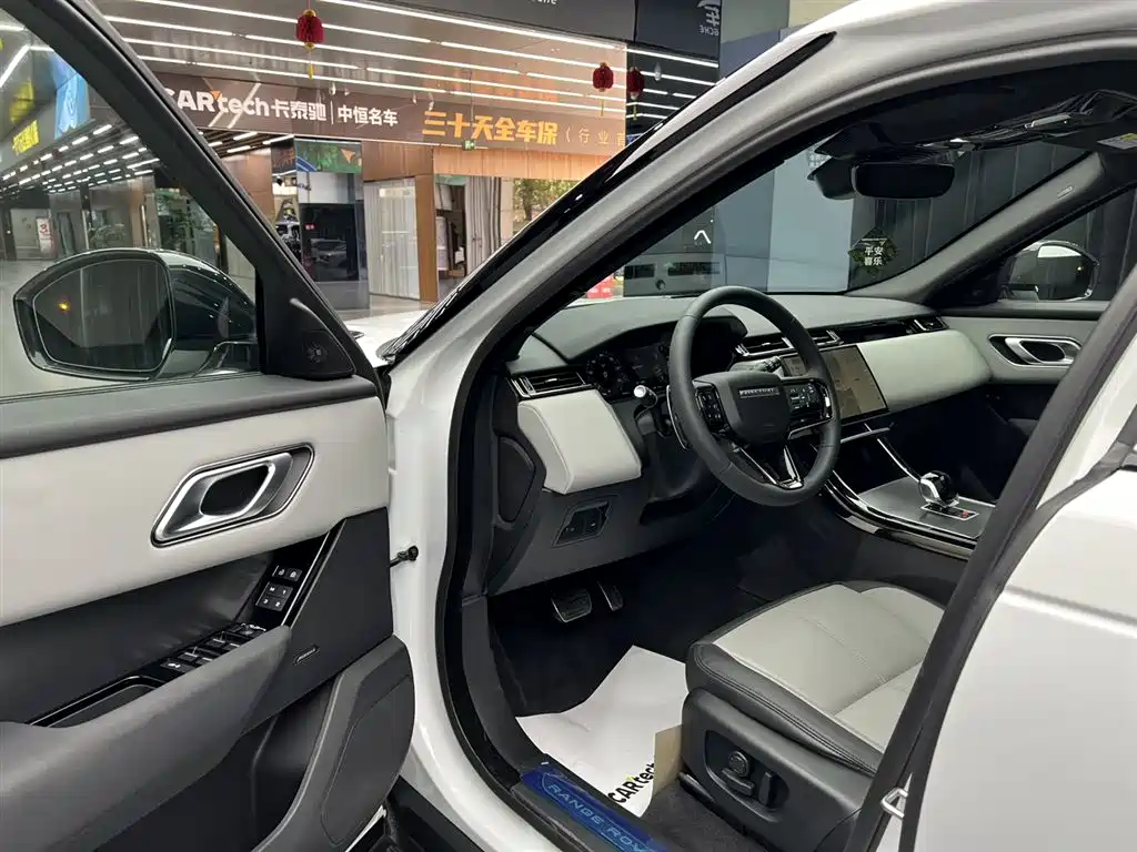 Land Rover Range Rover Velar 2024 Dynamic SE фото 25